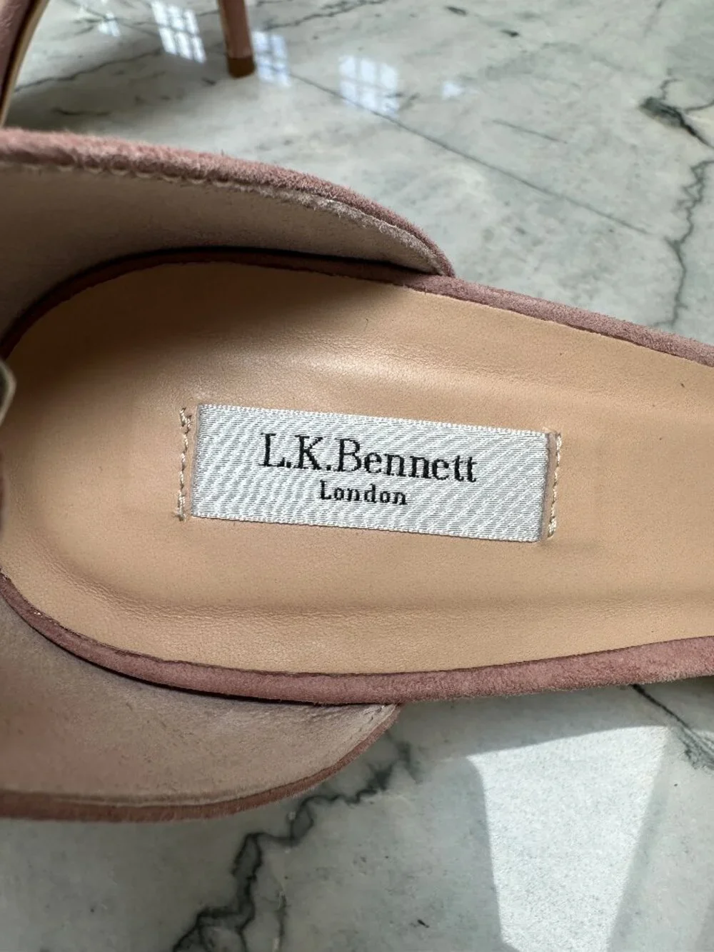 LK Bennett/ Valora Sandal/ Pink Suede w Crystals/ Size 39 (US-8.5) / Worn Once!